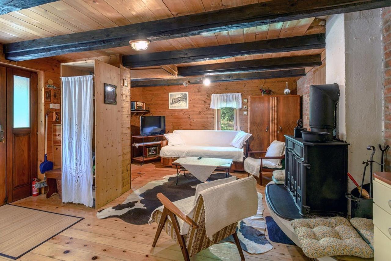Holiday home In The Woods Vukelic